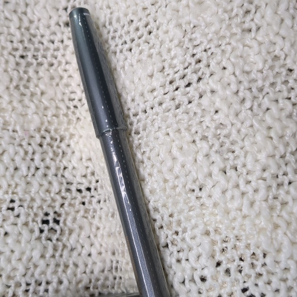 KAB Cosmetics Lip Liner in Cosmopolitan & Sharpener Duo - Picture 2 of 10
